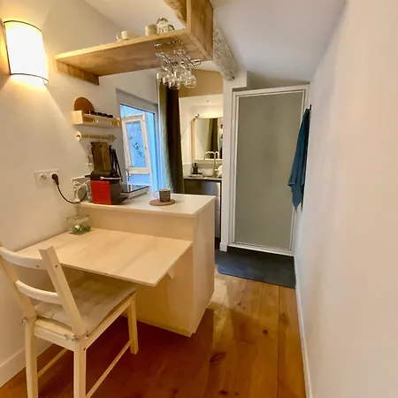 Tiny House Au Fond Du Jardin En Plein Centre Ville Marseille Exterior photo